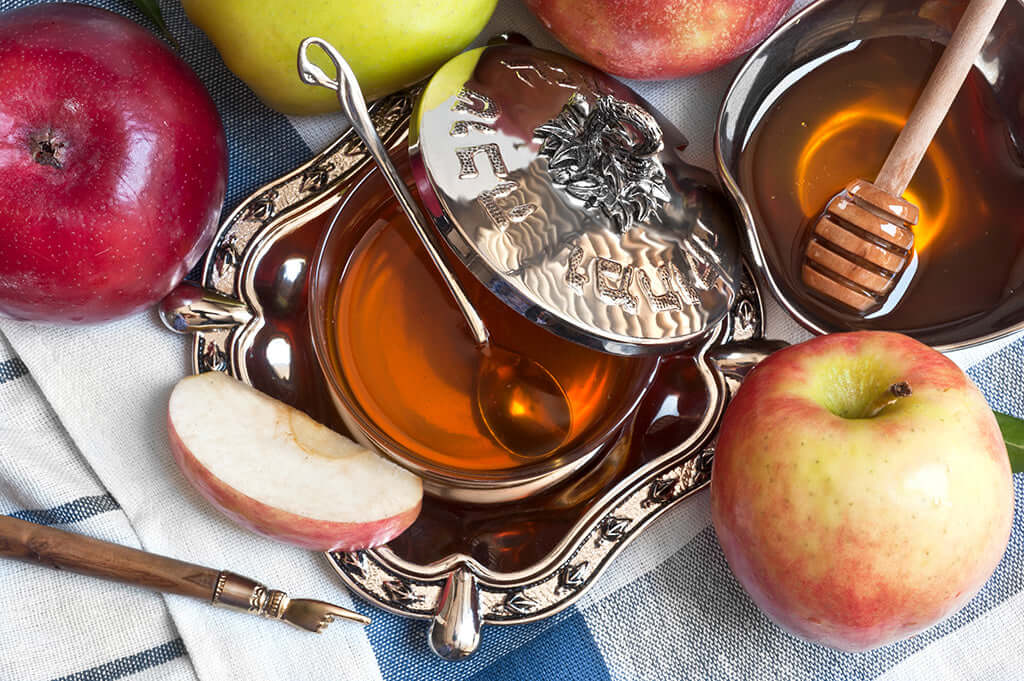 Rosh Hashanah Food Traditions: Sweet Recipes for the Jewish New Year