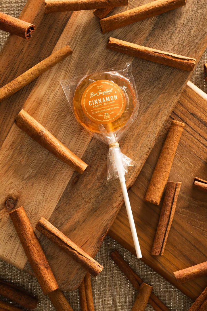 Cinnamon honey lollipop with cinnamon sticks
