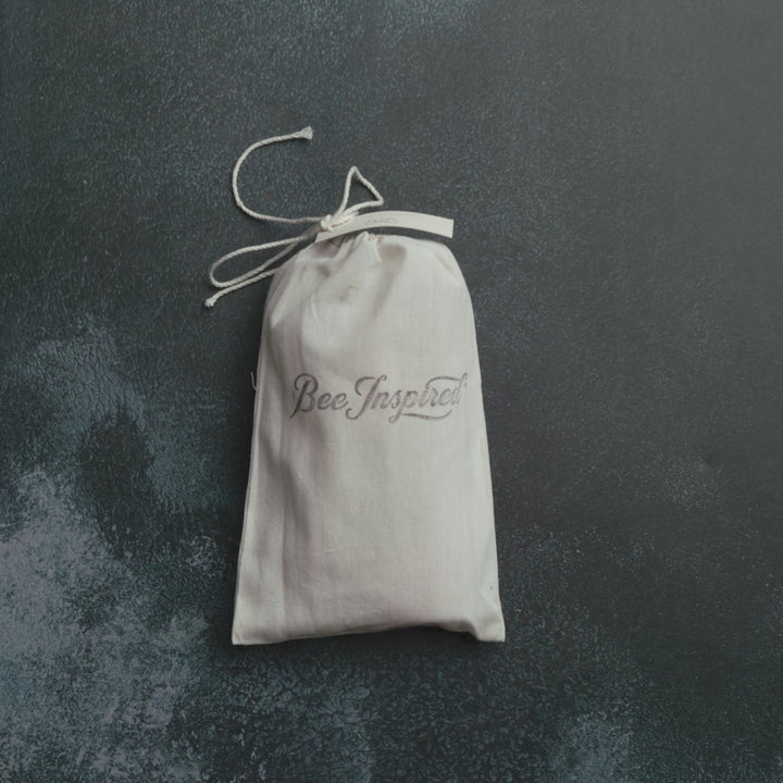 animation of lollipops unbagging on thier own