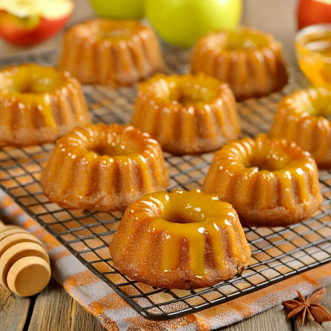 mini apple honey bundt cakes with honey glaze