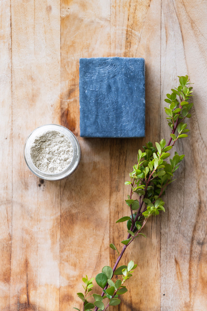 Black clay bar soap with dry mask 