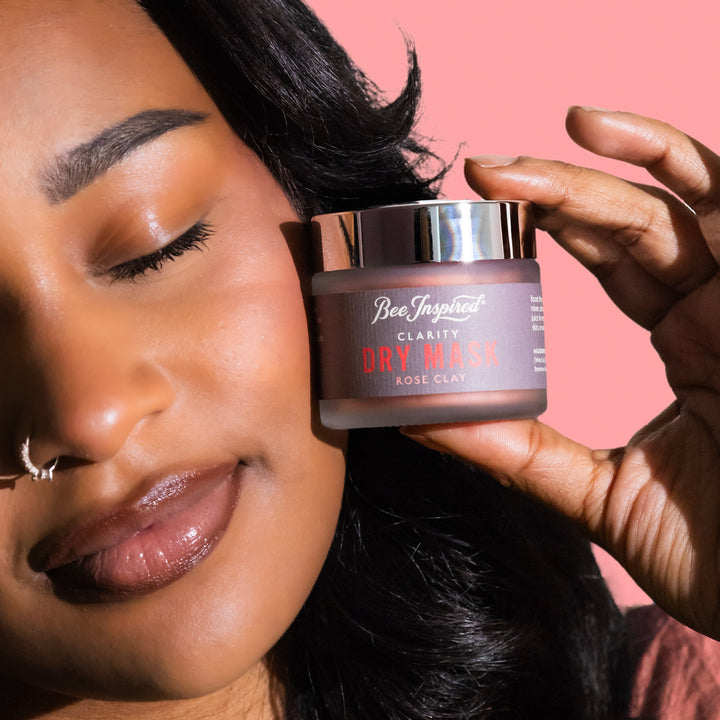 holding Clarity dry mask jar