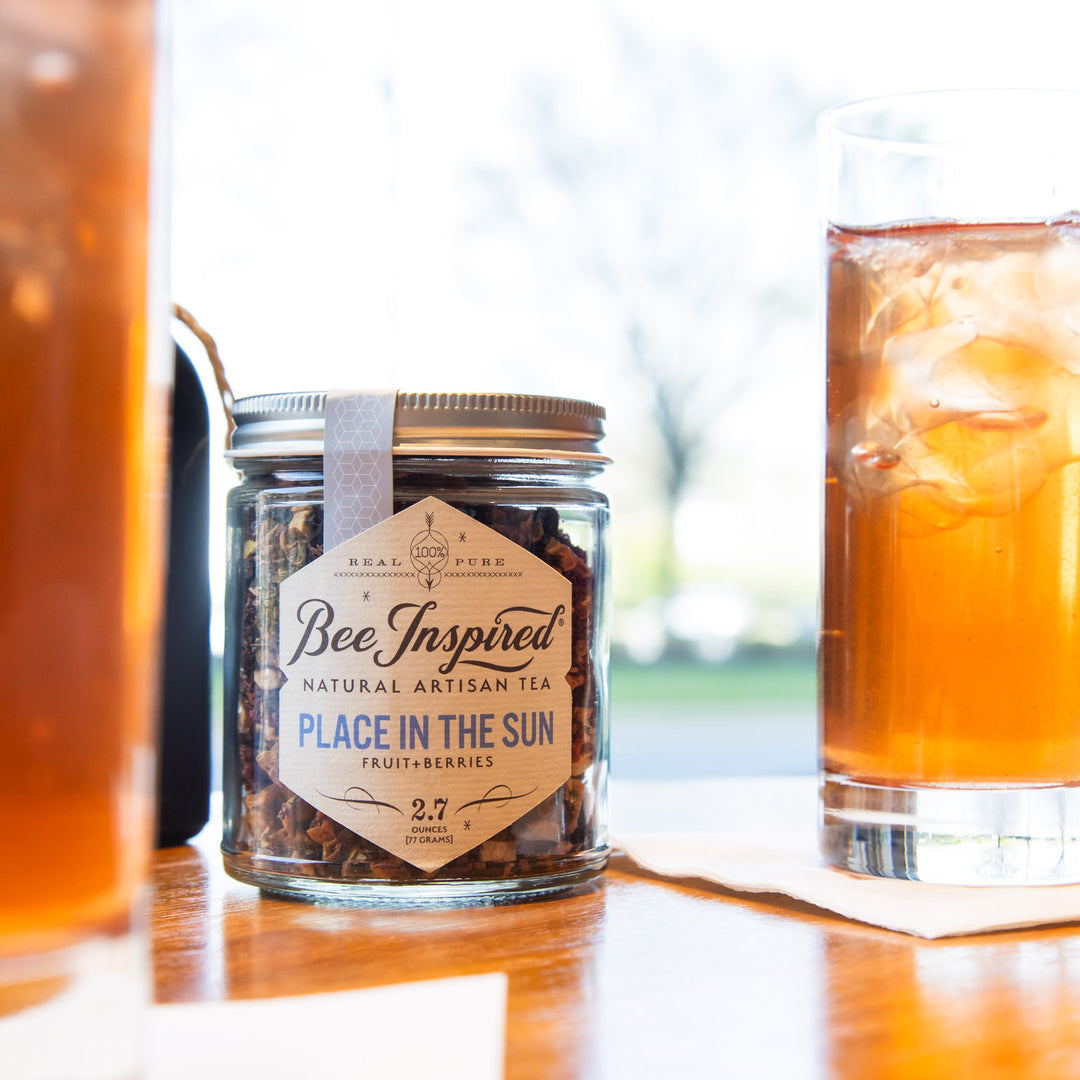 Place in the Sun loose leaf tea with glasses on iced tea