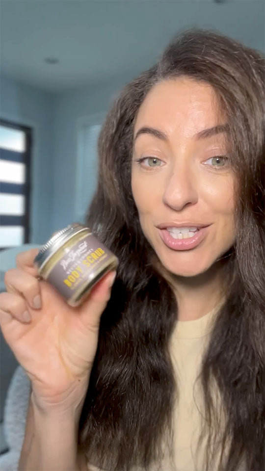 Influencer showing off products in the Petite Nectar + Honey Set